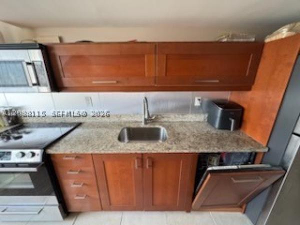 Caribbean Breeze, 250 180th Dr #455, Sunny Isles Beach, Florida 33160, image 2