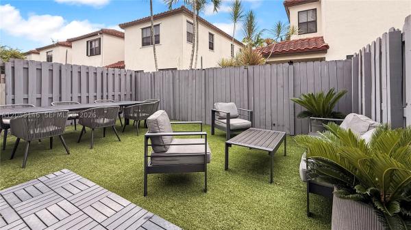 10232 NW 71st Ter, Doral, Florida 33178, image 2