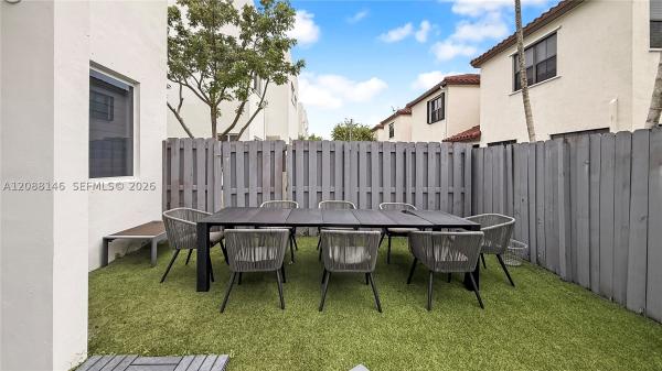 10232 NW 71st Ter, Doral, Florida 33178, image 1