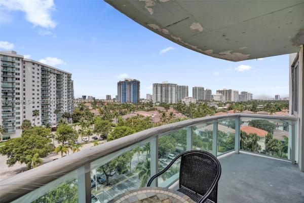 Ocean Reserve, 19370 Collins Ave #816, Sunny Isles Beach, Florida 33160, image 3