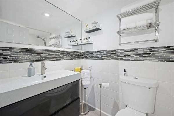 Tower At Biscayne Cove, 18181 NE 31st Ct #2205, Aventura, Florida 33160, image 3