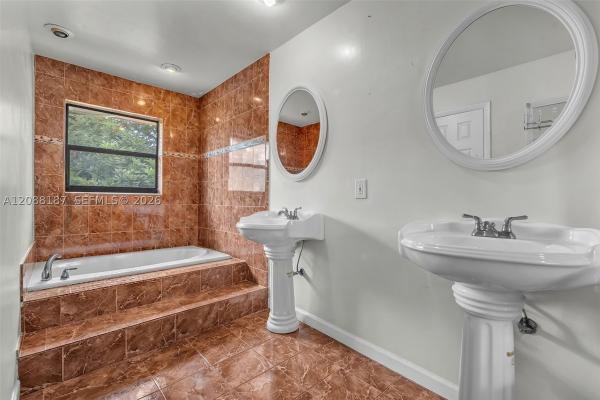 The Colonies 2, 2771 NW 47th Ln #2905, Lauderdale Lakes, Florida 33313, image 1