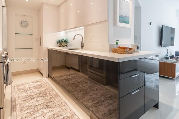 Harbour House, 10275 Collins Ave #720, Bal Harbour, Florida 33154, image 1