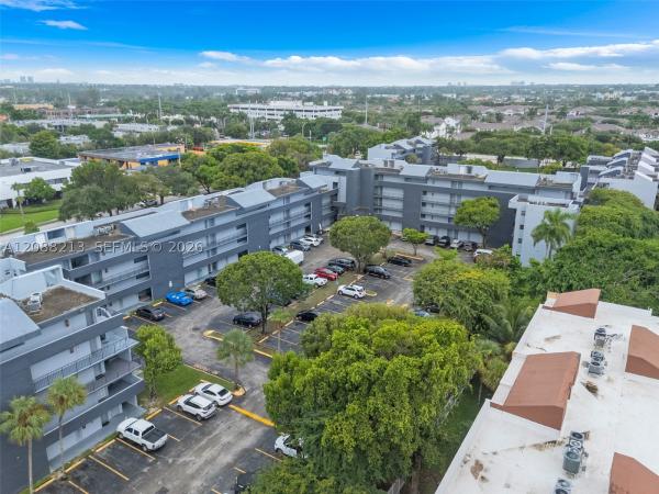 210 Fontainebleau Blvd #410, Unincorporated Dade County, Florida 33174, image 1