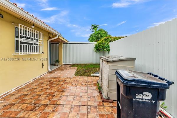 13761 SW 21st Ter, Unincorporated Dade County, Florida 33175, image 1