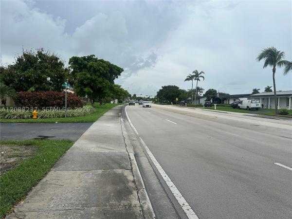 11611 SW 122nd Ave, Unincorporated Dade County, Florida 33186, image 1
