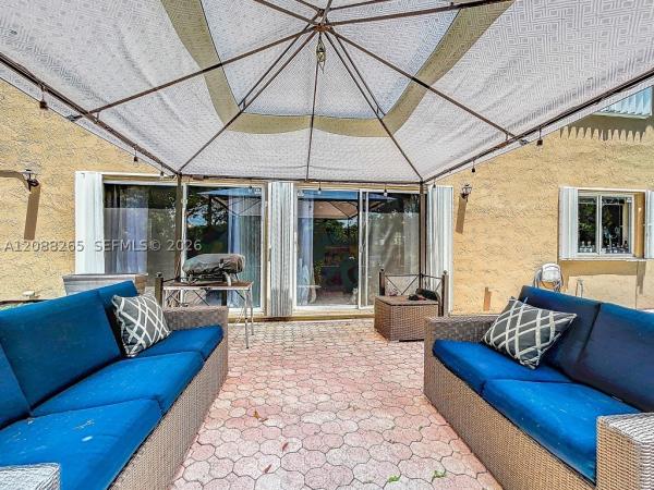 Chapel Trail Estates, 1342 NW 195th Ave, Pembroke Pines, Florida 33029, image 2