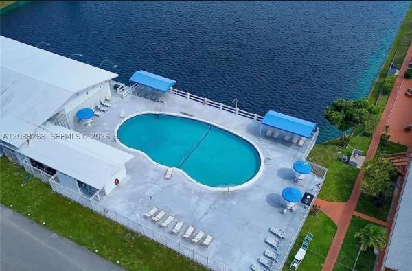 1030 SW 11th St #20M, Hallandale Beach, Florida 33009, image 1
