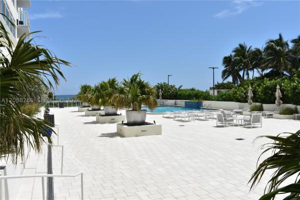 Miami Beach, Florida 33141, image 1