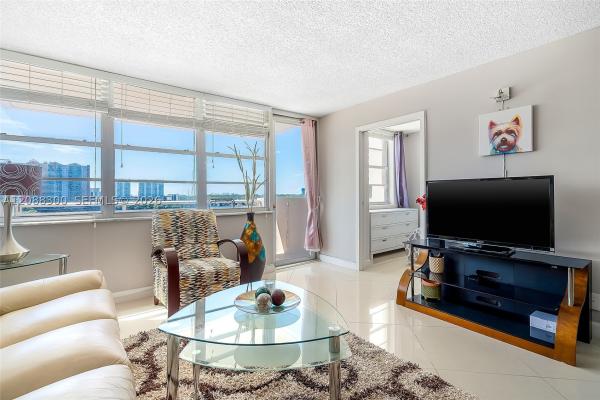 Winston Towers 100, 250 174th St #801, Sunny Isles Beach, Florida 33160, image 2