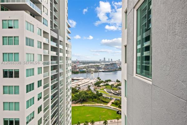 Vizcayne South, 253 NE 2nd St #2501, Miami, Florida 33132, image 1