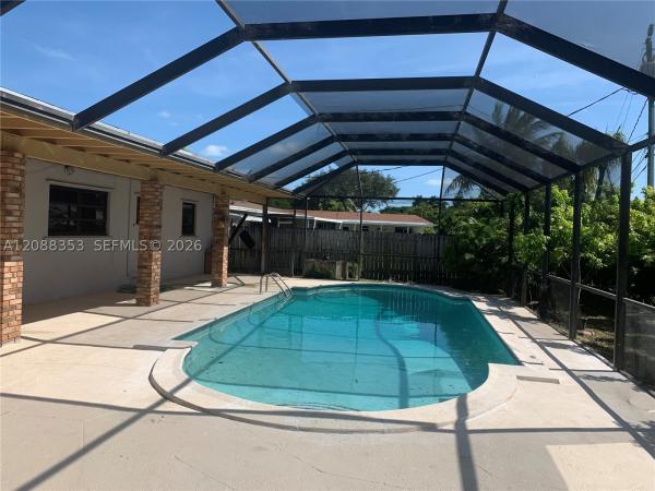 Pine Tree Manor, 9730 Marlin Rd, Cutler Bay, Florida 33157, image 3