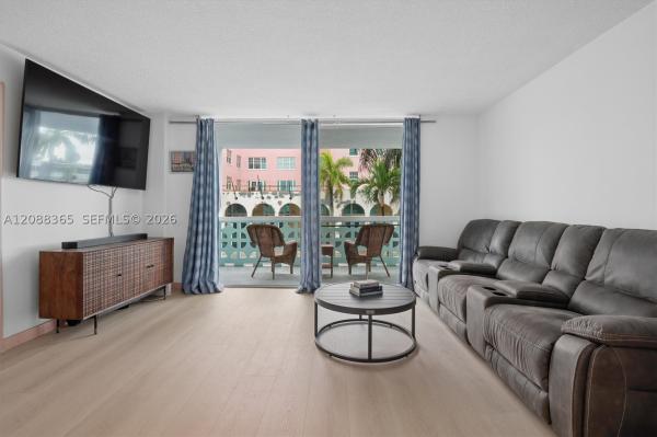 Fleur De Lis, 1 N Golfview Rd #201, Lake Worth Beach, Florida 33460, image 3