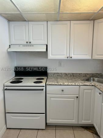Yolanda Villas, 4550 NW 9th St #606E, Miami, Florida 33126, image 1
