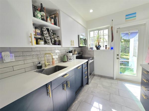 Griffing Biscayne Park Estates, 12660 NE 4th Ave, North Miami, Florida 33161, image 3