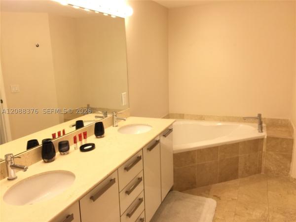 Eastside At Aventura, 3000 NE 188th St #506, Aventura, Florida 33180, image 3
