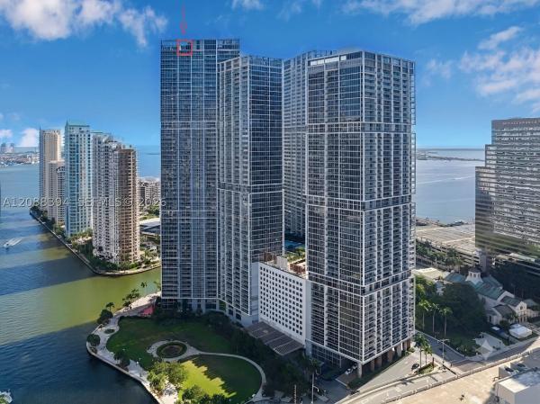 Icon Brickell Tower 1, 465 Brickell Ave #5704, Miami, Florida 33131, image 2