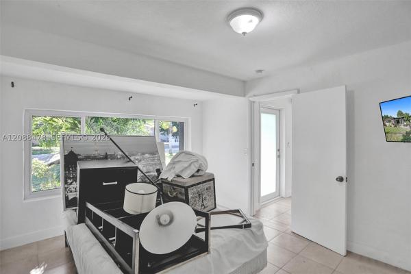 South Hollywood, 1002 S 28th Ave, Hollywood, Florida 33020, image 3