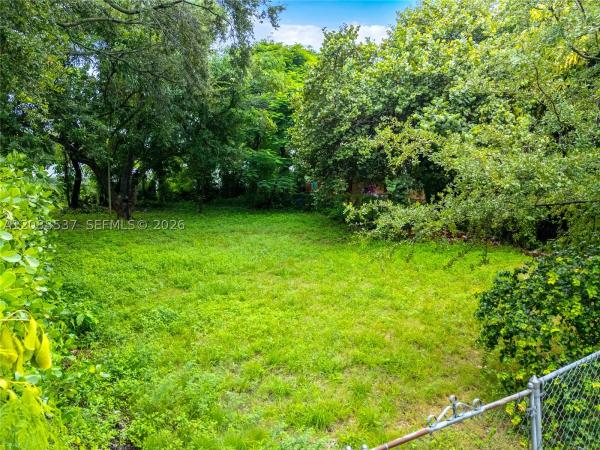 Bowling Green, 920 NW 51st St, Miami, Florida 33127, image 3