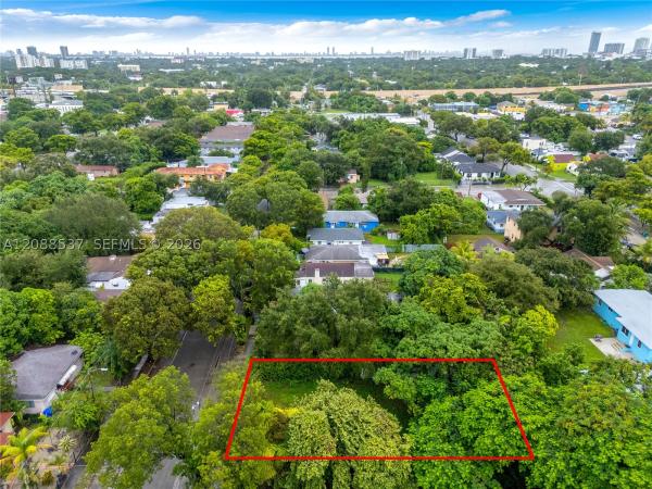 Bowling Green, 920 NW 51st St, Miami, Florida 33127, image 2
