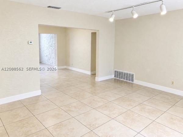 Pasadena Lakes, 320 NW 93rd Ter, Pembroke Pines, Florida 33024, image 1