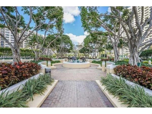 Three Tequesta Point, 848 Brickell Key Dr #1104, Miami, Florida 33131, image 1