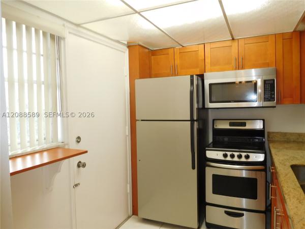 Biscayne Lake Gardens, 2820 NE 201st Ter #F321, Aventura, Florida 33180, image 3