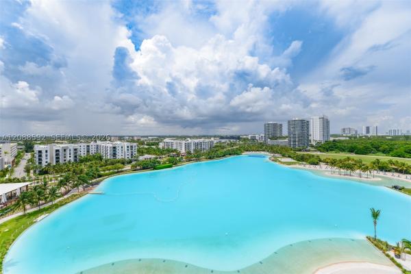 2300 Laguna Cir #807, North Miami, Florida 33181, image 1