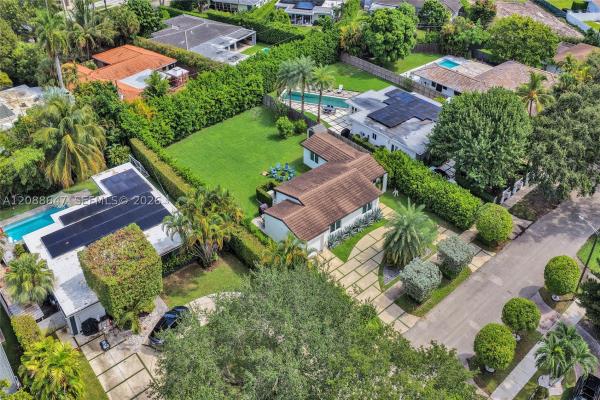 Keystone Point, 2105 Alamanda Dr, North Miami, Florida 33181, image 3