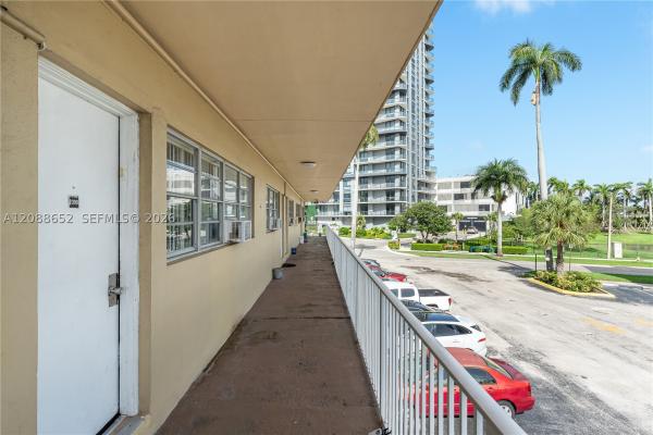 Knights Inn Hallandale, 26 Diplomat Pkwy #2390, Hallandale Beach, Florida 33009, image 3