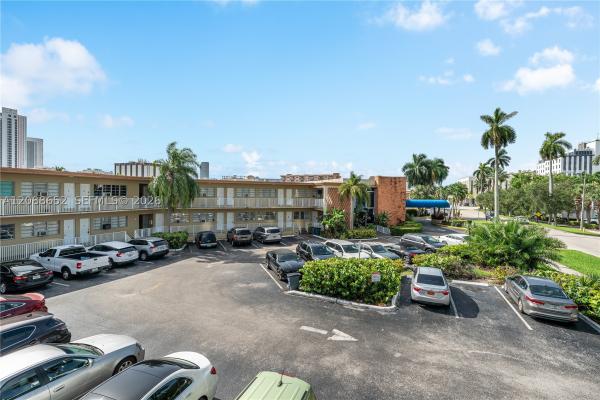 Knights Inn Hallandale, 26 Diplomat Pkwy #2390, Hallandale Beach, Florida 33009, image 1