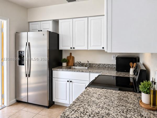 Ro-Len Acres, 412 SW 10th St #1-2, Hallandale Beach, Florida 33009, image 3