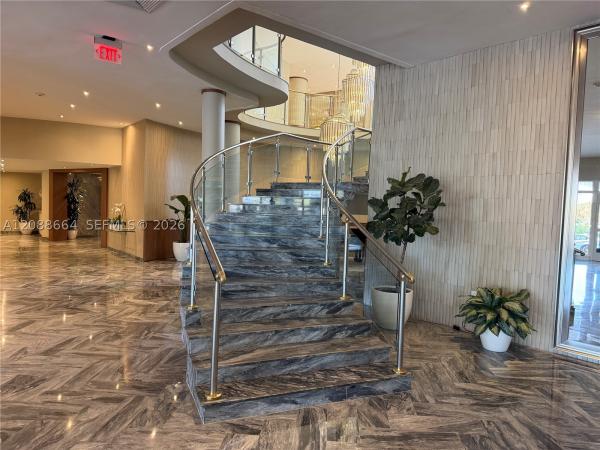 The Carriage House, 5401 Collins Ave #826, Miami Beach, Florida 33140, image 3