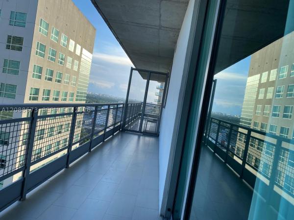 Neo Vertika, 690 SW 1st Ct #2723, Miami, Florida 33130, image 3
