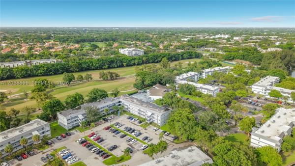 Sands Point, 8390 Sands Point Blvd #209F, Tamarac, Florida 33321, image 1