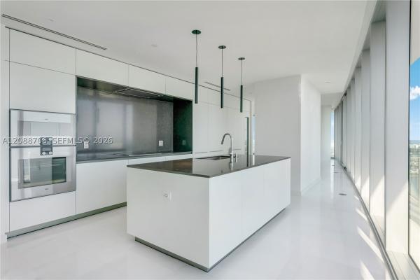Miami, Florida 33131, image 3