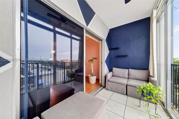 Gratigny Park, 305 W 68th St #419, Hialeah, Florida 33014, image 1