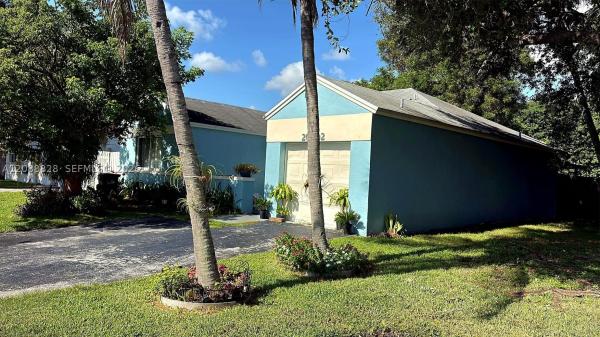 Cutler Creek West, 20602 SW 103rd Ave, Cutler Bay, Florida 33189, image 2
