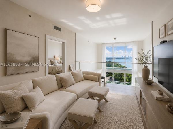 900 Biscayne Bay, 900 Biscayne Blvd #1109, Miami, Florida 33132, image 2