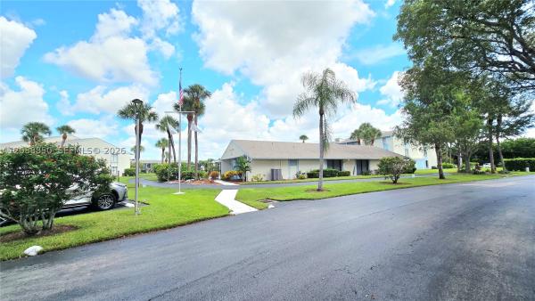 The Palm Club, 1117 Green Pine Blvd #G1, West Palm Beach, Florida 33409, image 1