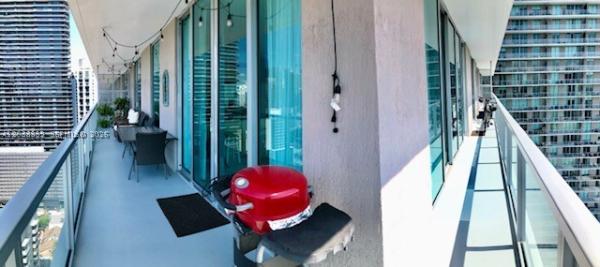 Axis On Brickell North, 1111 SW 1st Ave #3225-N, Miami, Florida 33130, image 2