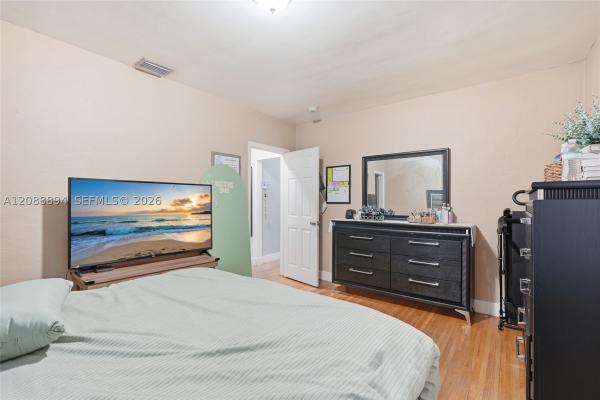 Alhambra Heights, 500 NW 124th St, North Miami, Florida 33168, image 3