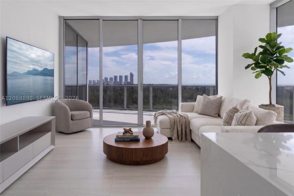 2411 Laguna Cir #1001, North Miami, Florida 33181, image 3