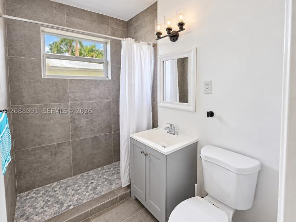 926 79th Ter #8, Miami Beach, Florida 33141, image 3