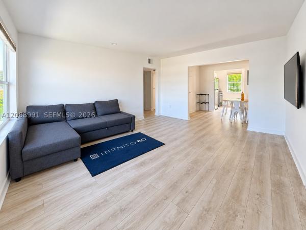 926 79th Ter #8, Miami Beach, Florida 33141, image 2
