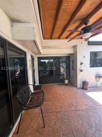 447 NW 98th Ct, Unincorporated Dade County, Florida 33172, image 1
