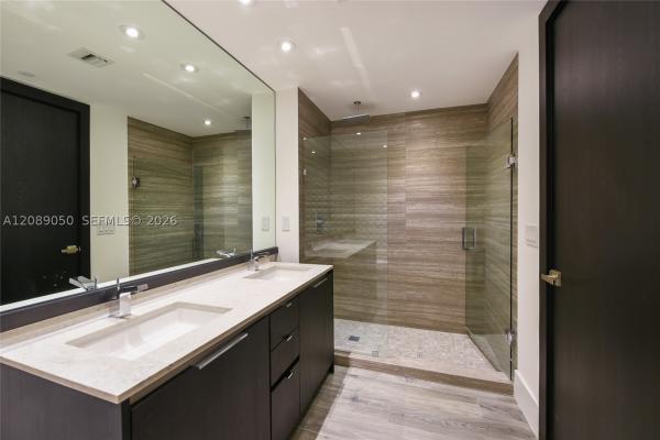 1010 Brickell, 1010 Brickell Ave #3905, Miami, Florida 33131, image 2