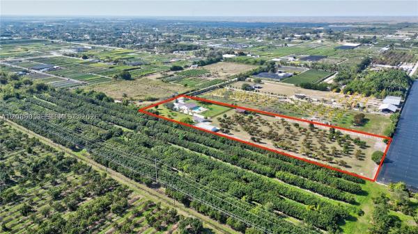 20407 SW 226th St, Unincorporated Dade County, Florida 33170, image 1