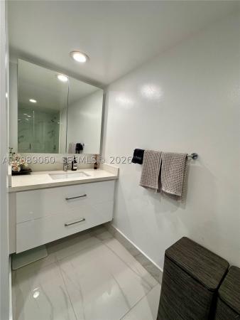 5600 Collins, 5600 Collins Ave #8P, Miami Beach, Florida 33140, image 3