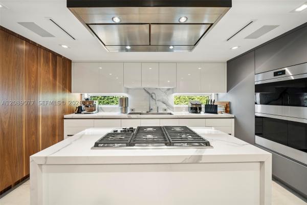 Rivo Alto, 110 Venetian Way San Marino Is, Miami Beach, Florida 33139, image 1